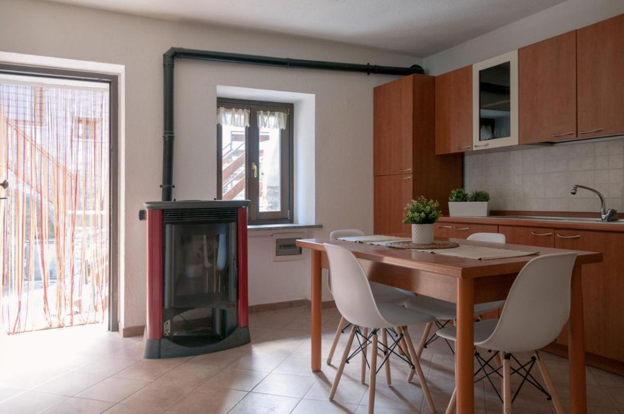 La Crotta Gignod - Cir Vda Gignod 002 Apartment อาออสตา ภายนอก รูปภาพ