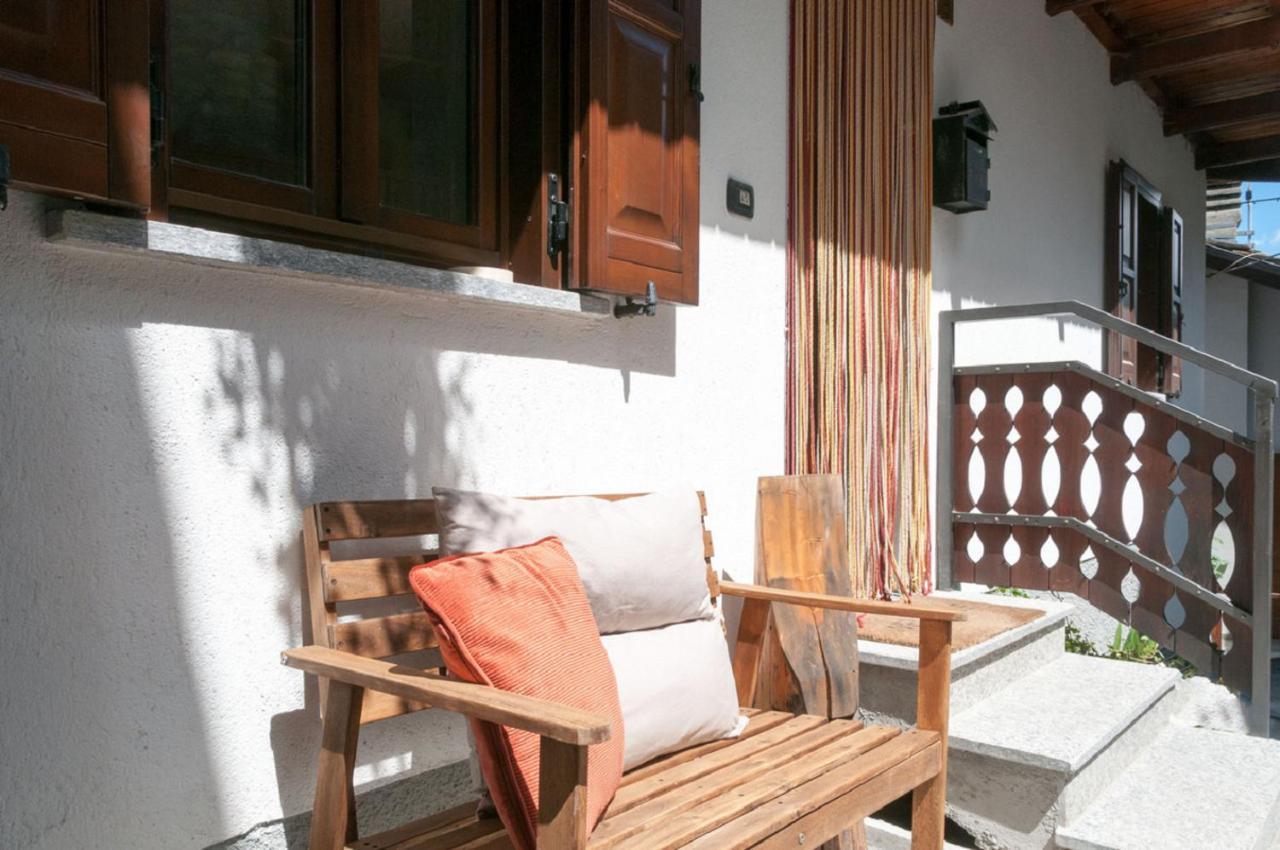 La Crotta Gignod - Cir Vda Gignod 002 Apartment อาออสตา ภายนอก รูปภาพ